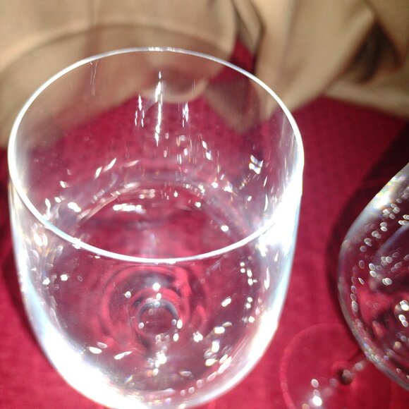 Set of 2 Rona Lead-Free Crystaline Wine Glasses – Made in Slovakia - Picture 5 of 6